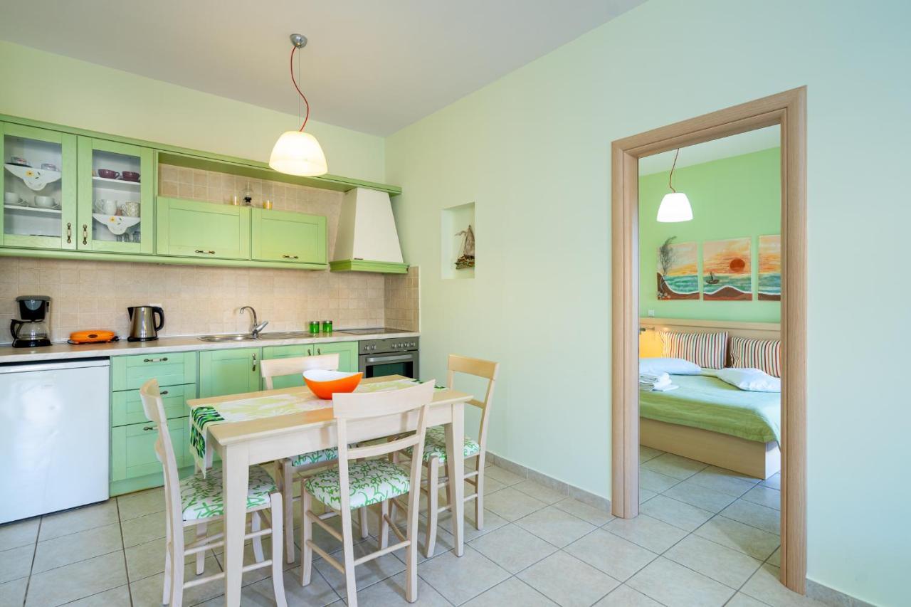 Georgia'S Apartments Kouremenos Beach Anevato Eksteriør bilde